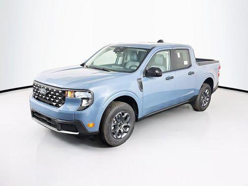 Azure Gray Metallic Tri-Coat 2026 Ford Maverick XLT
