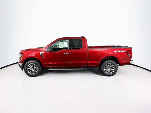 Ruby Red Metallic Tinted Clearcoat 2026 Ford F-150 XLT