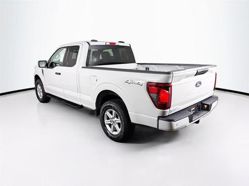 Avalanche 2026 Ford F-150 XLT