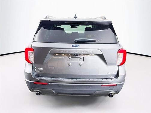 Carbonized Gray Metallic 2022 Ford Explorer XLT