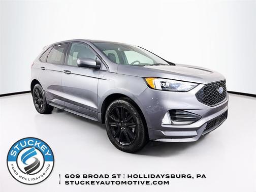 Carbonized Gray Metallic 2024 Ford Edge ST Line