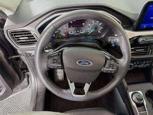 Carbonized Gray Metallic 2022 Ford Escape SEL