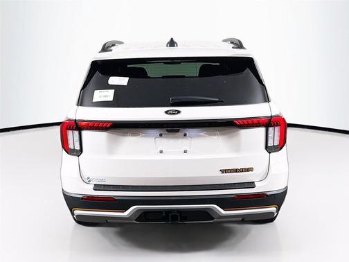 Star White Metallic Tri-Coat 2026 Ford Explorer Tremor