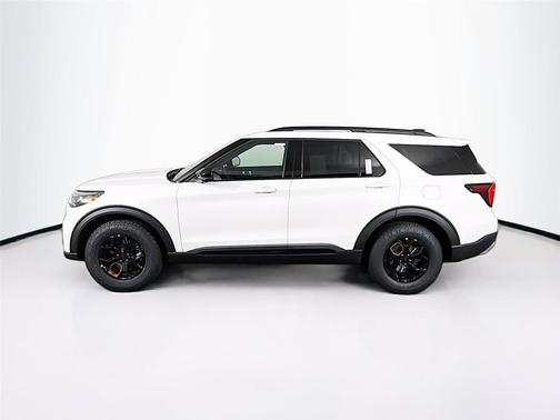 Star White Metallic Tri-Coat 2026 Ford Explorer Tremor