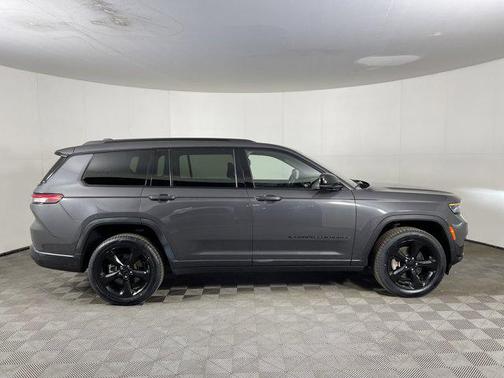 2022 Jeep Grand Cherokee L Altitude