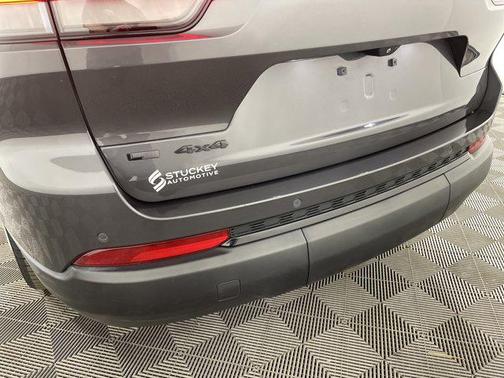 2022 Jeep Grand Cherokee L Altitude