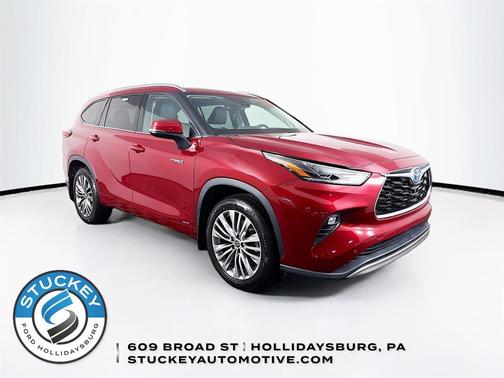 Ruby Flare Pearl 2021 Toyota Highlander Hybrid Platinum