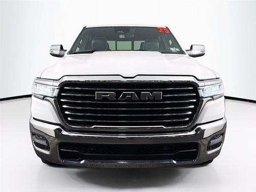 Bright White Clearcoat 2025 RAM 1500 Laramie