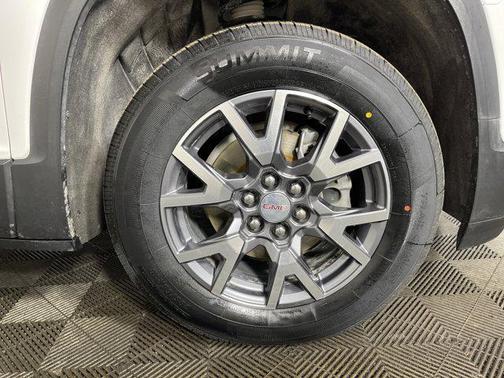 2023 GMC Acadia AWD SLT