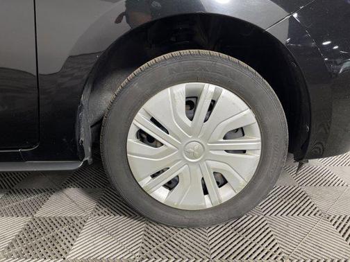 2017 Mitsubishi Mirage ES