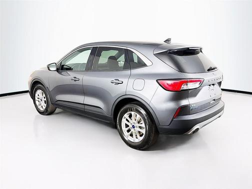 Carbonized Gray 2022 Ford Escape SE
