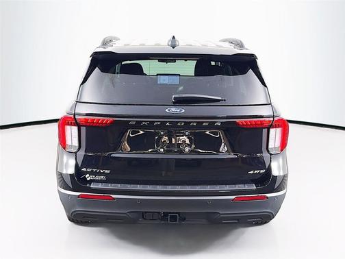 Agate Black Metallic 2026 Ford Explorer Active