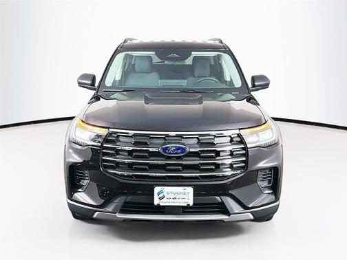 Agate Black Metallic 2026 Ford Explorer Active