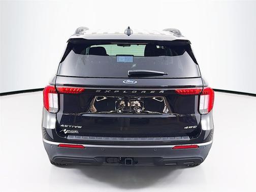 Agate Black Metallic 2026 Ford Explorer Active