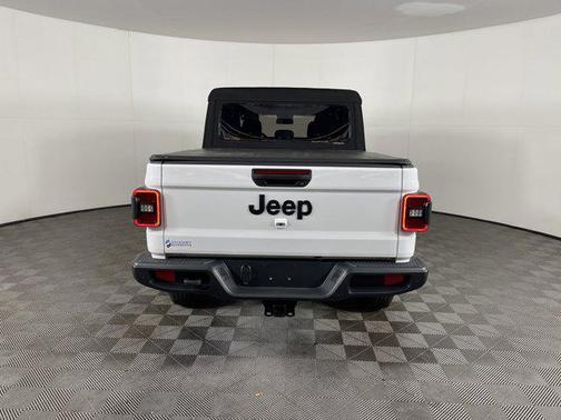 2024 Jeep Gladiator Sport S