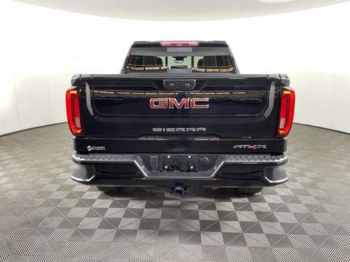 2022 GMC Sierra 1500 AT4X