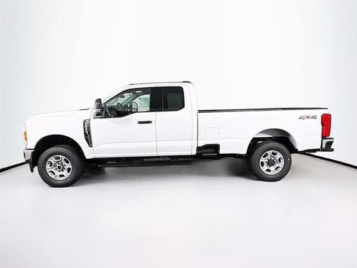 Oxford White 2026 Ford F-350 XLT