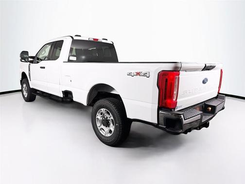 Oxford White 2026 Ford F-350 XLT