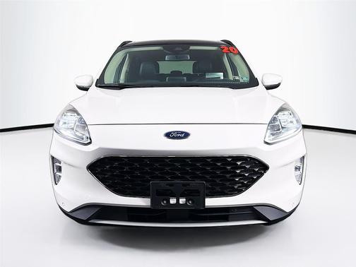 Star White Metallic Tri-Coat 2020 Ford Escape Titanium