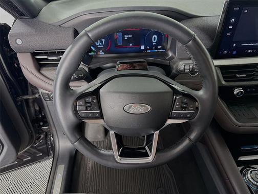 Agate Black Metallic 2025 Ford Explorer Platinum
