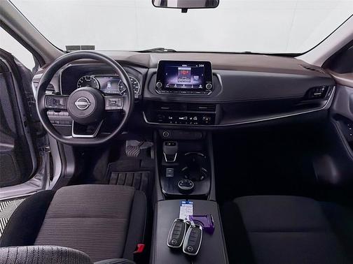 Brilliant Silver Metallic 2023 Nissan Rogue SV