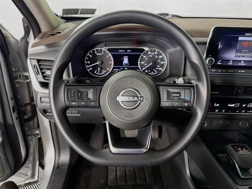 Brilliant Silver Metallic 2023 Nissan Rogue SV