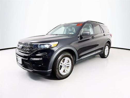 Agate Black Metallic 2023 Ford Explorer XLT