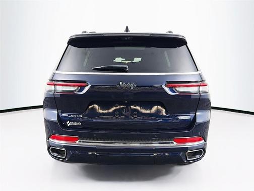 Midnight Sky 2023 Jeep Grand Cherokee L Overland