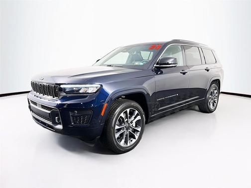 Midnight Sky 2023 Jeep Grand Cherokee L Overland