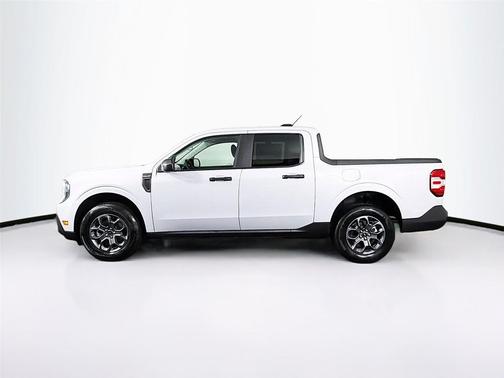 Space White Metallic 2025 Ford Maverick XLT
