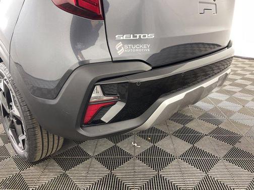2025 Kia Seltos EX