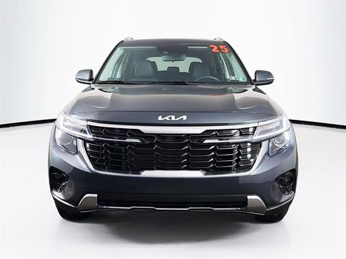 Gravity Gray 2025 Kia Seltos EX