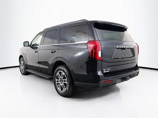 Agate Black Metallic 2025 Ford Expedition Active