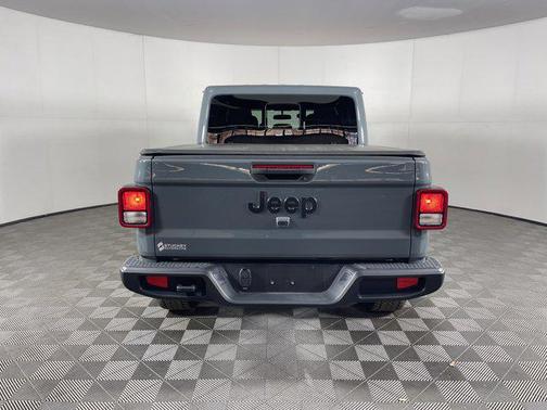 2024 Jeep Gladiator Nighthawk
