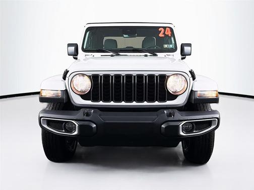2024 Jeep Gladiator Sport S