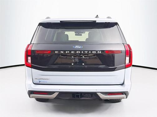 Glacier Gray Metallic TriCoat 2025 Ford Expedition Platinum