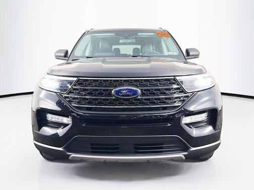 Agate Black Metallic 2022 Ford Explorer XLT