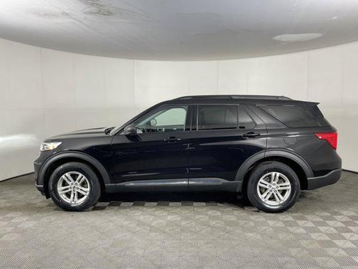 Agate Black Metallic 2022 Ford Explorer XLT