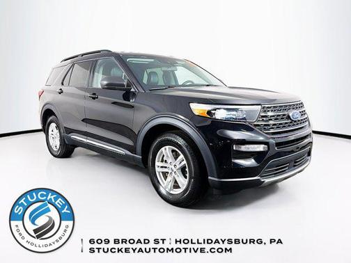 Agate Black Metallic 2022 Ford Explorer XLT