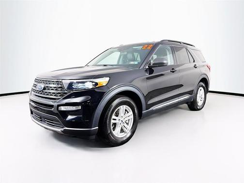 Agate Black Metallic 2022 Ford Explorer XLT