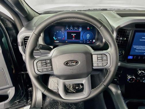Agate Black Metallic 2026 Ford F-150 XLT