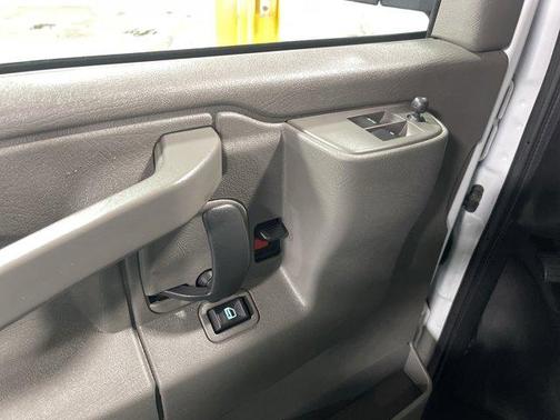 2023 GMC Savana 2500 Work Van