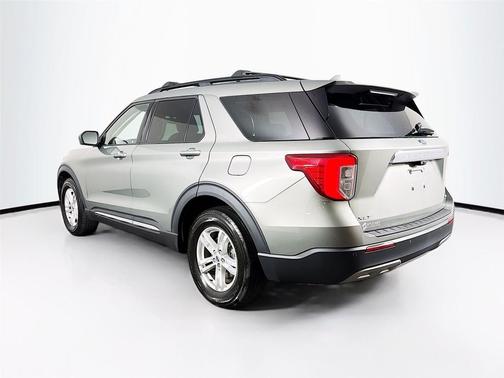 Silver Spruce Metallic 2020 Ford Explorer XLT