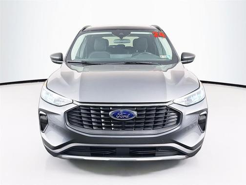 Carbonized Gray Metallic 2024 Ford Escape Active