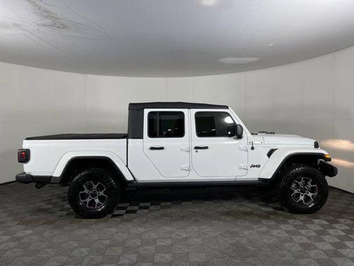 2022 Jeep Gladiator Sport S