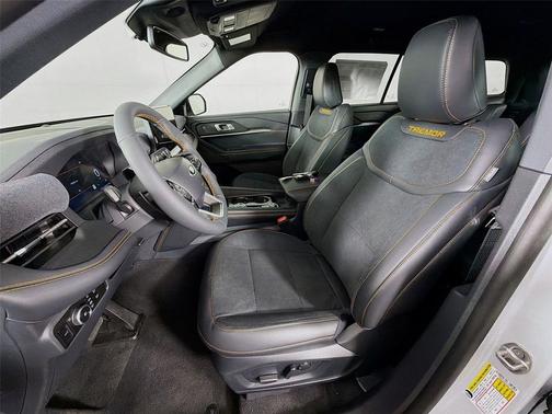 Space White Metallic 2026 Ford Explorer Tremor