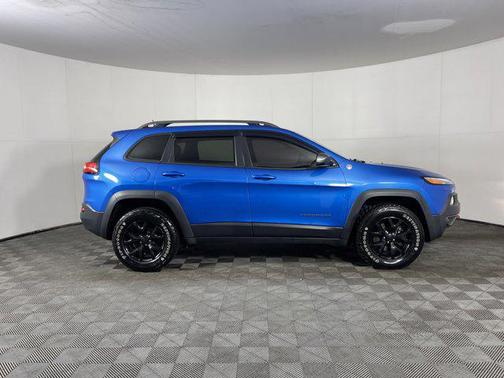 2017 Jeep Cherokee Trailhawk