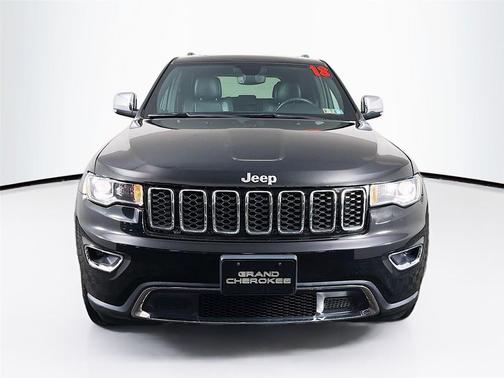 Diamond Black Crystal Pearlcoat 2018 Jeep Grand Cherokee Limited