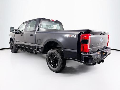 Agate Black Metallic 2026 Ford F-250 XL