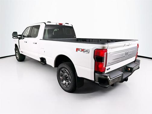 Star White Metallic Tri-Coat 2026 Ford F-250 King Ranch